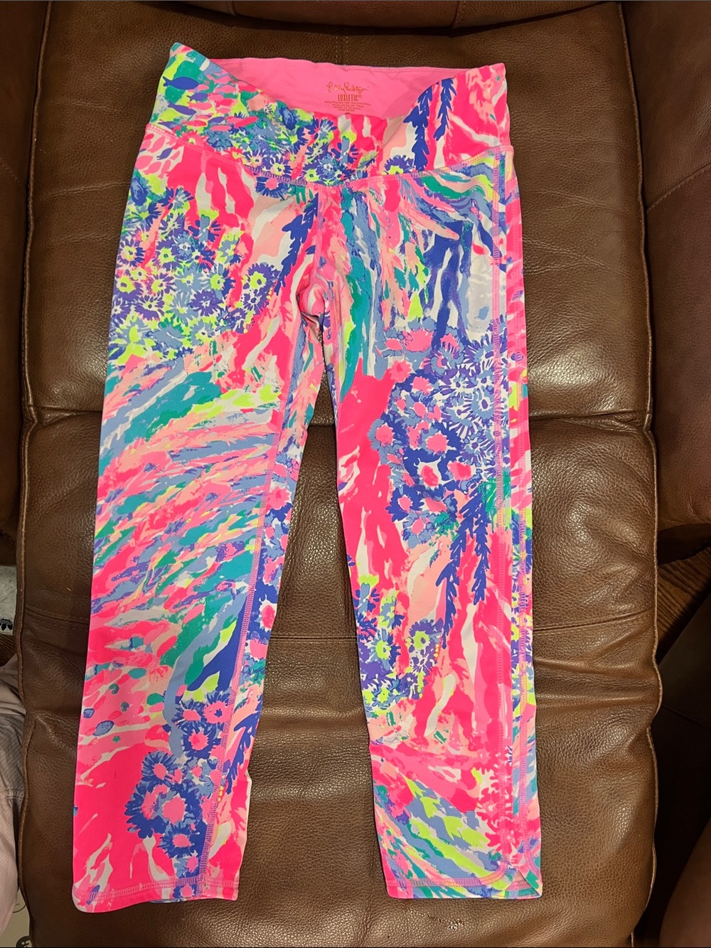Lilly Pulitzer Neon Pink Multi Floral Print Cropped Leggings Size S